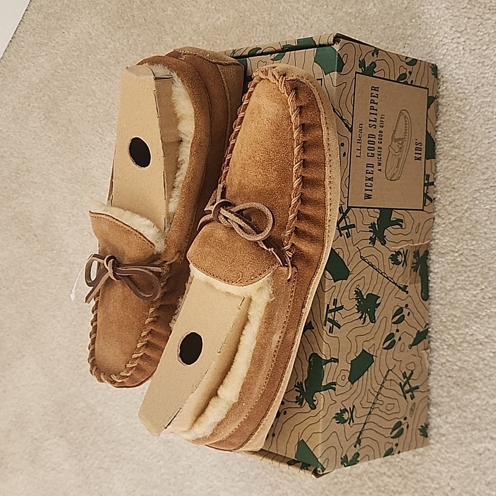 LL Bean Kids Wicked Good Slipper